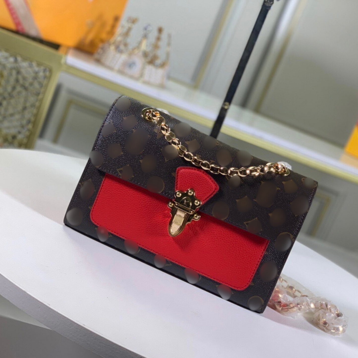 LV - CROSSBODY BAG 02