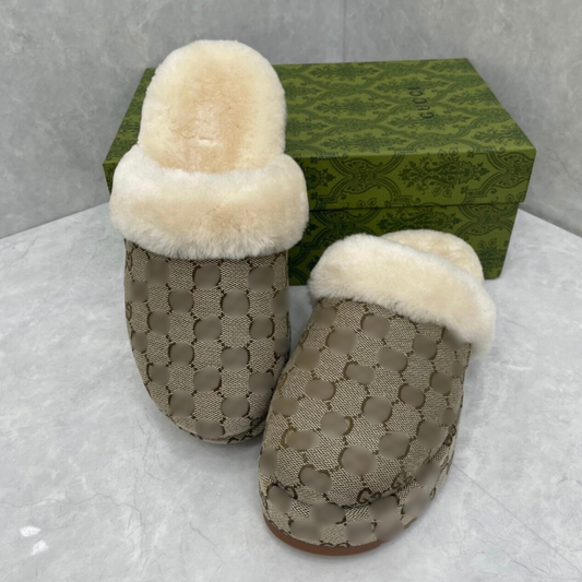 GG - SLIPPERS 01