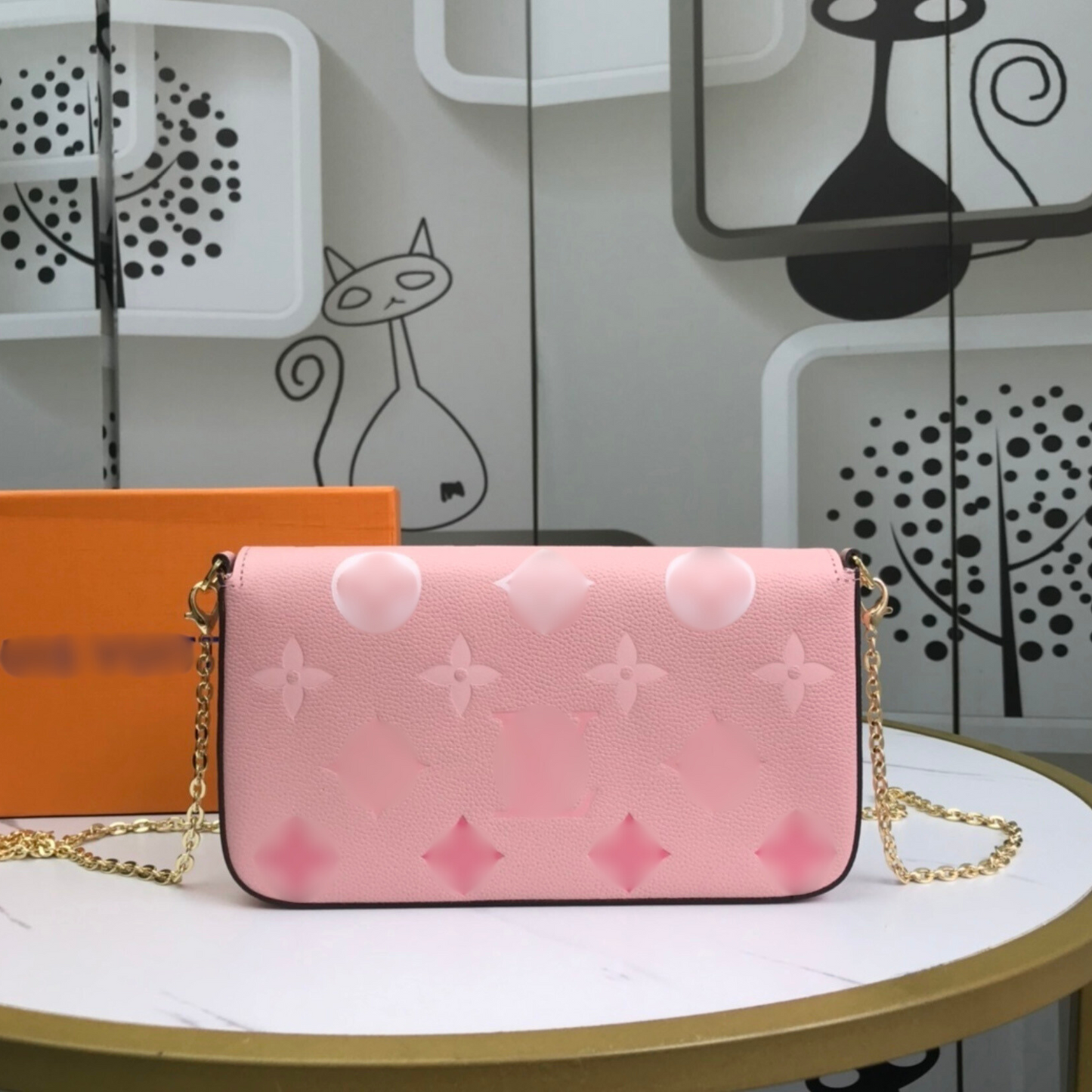 LV - CROSSBODY BAG 04